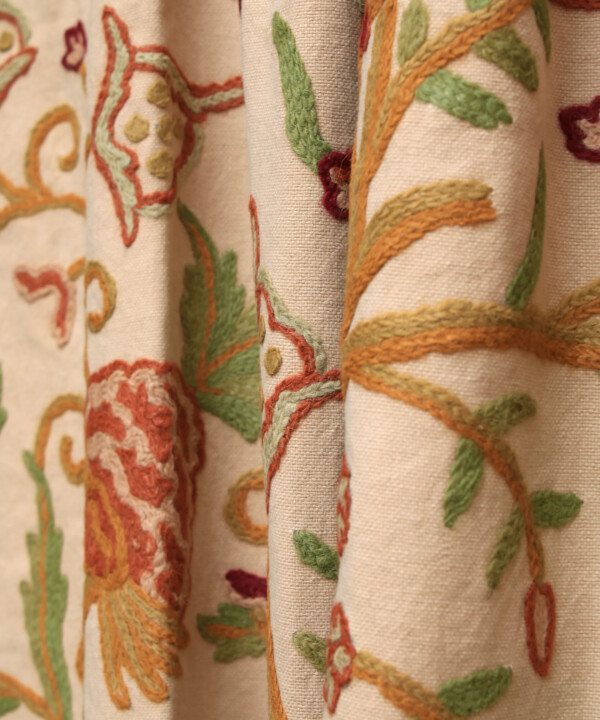 Jacobean Crewel Curtain - Image 4