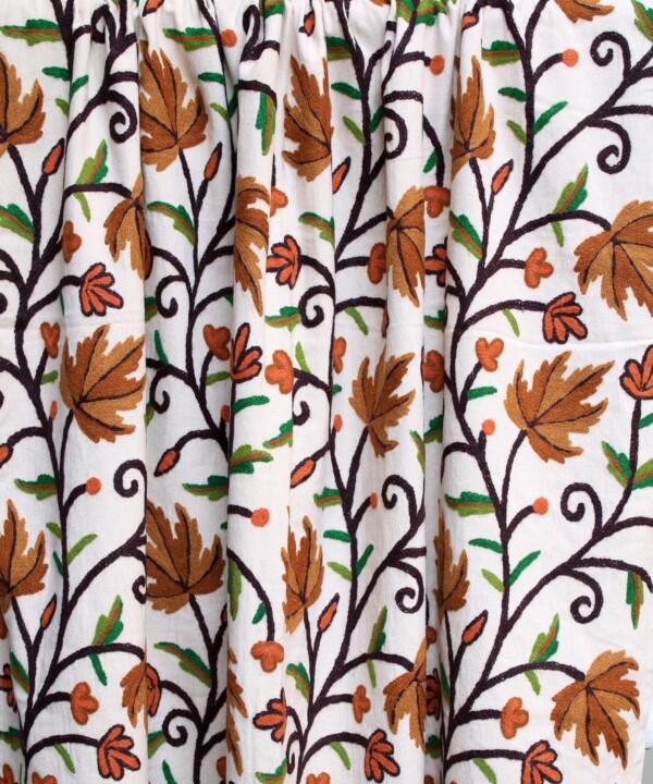 Norfolk Chenar Crewel Curtain - Image 3