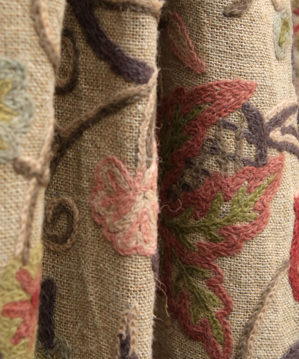 Pink Linen Crewel Curtain - Image 4