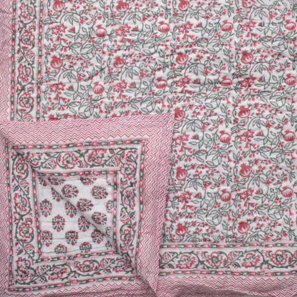 Pomegranate Quilt
